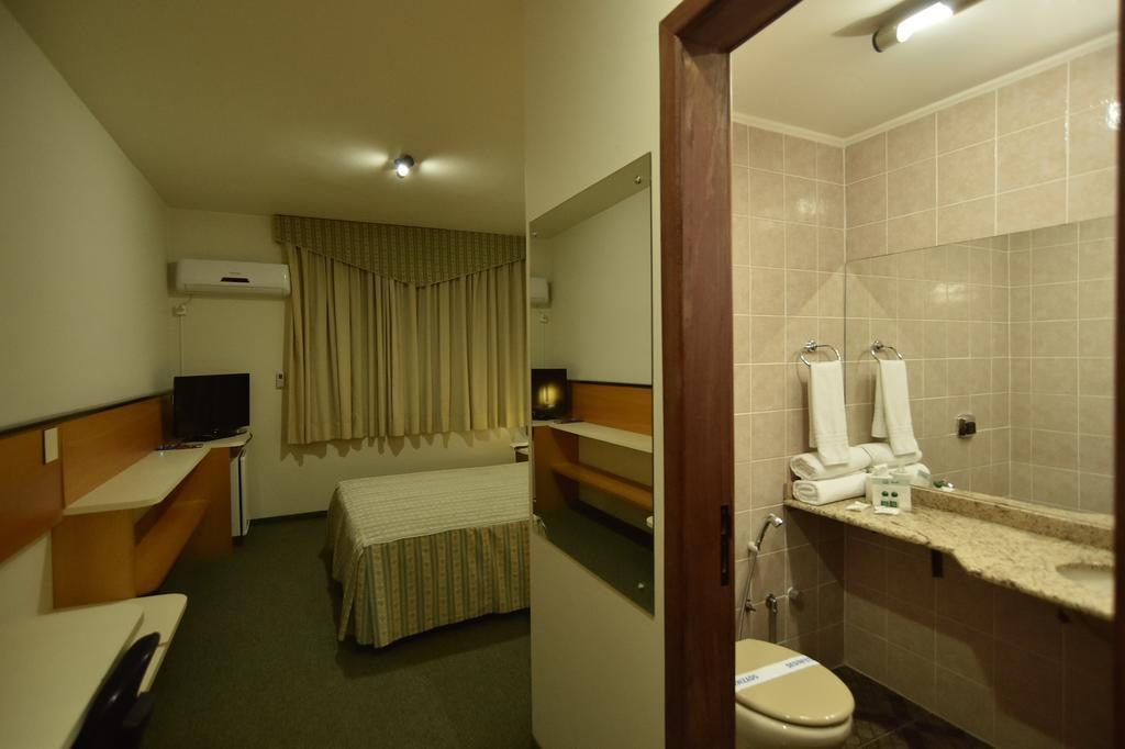 Park Hotel Morotin Santa Maria  Rum bild
