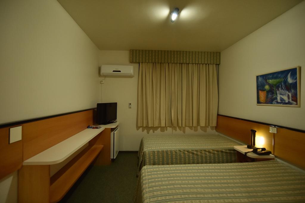 Park Hotel Morotin Santa Maria  Rum bild